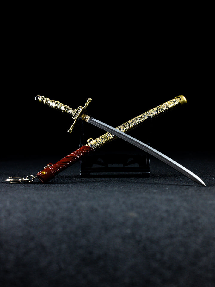 Bloodborne Chikage Keychain + Stand – Mini Katana