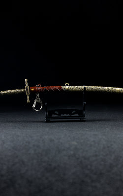 Bloodborne Chikage Keychain + Stand
