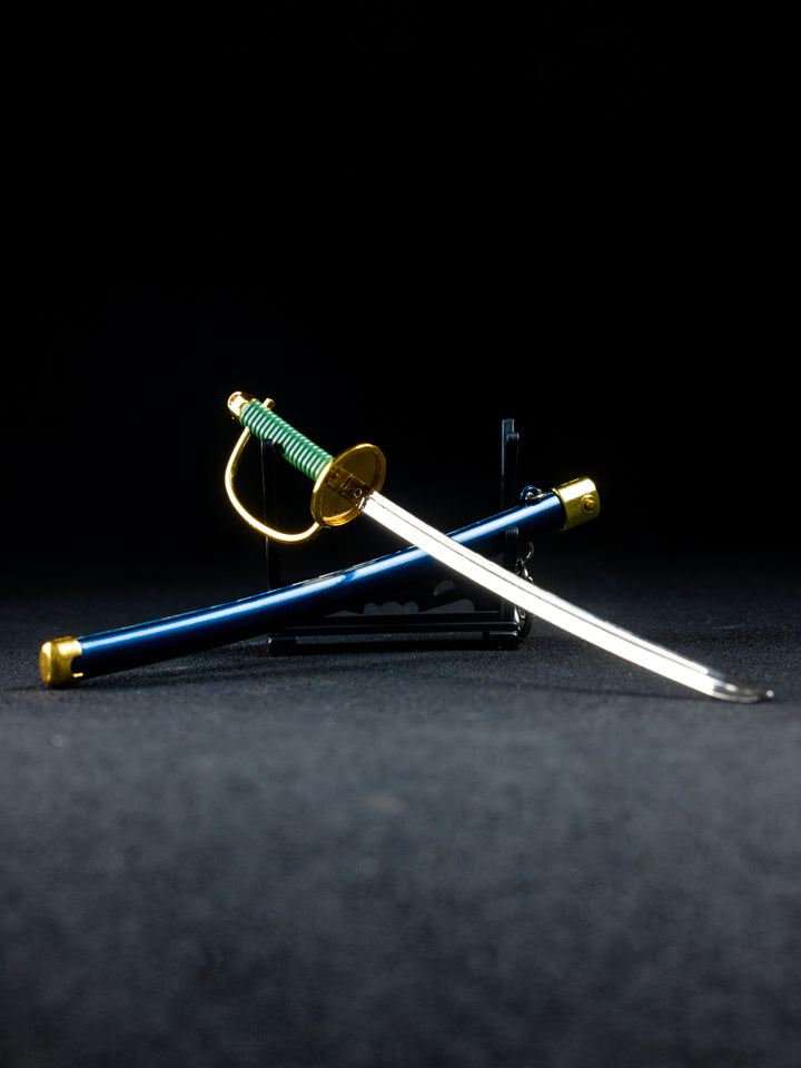 Shanks' Gryphon Keychain + Stand – Mini Katana