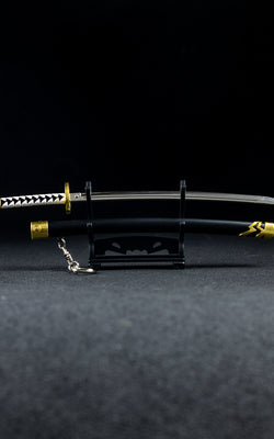 Yamato V1 Keychain + Stand