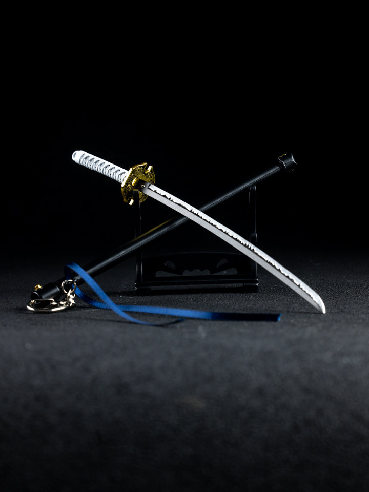 アクセサリー yamato Yamato V2 Keychain + Stand – Mini Katana