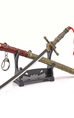 Bloodborne Chikage Keychain + Stand