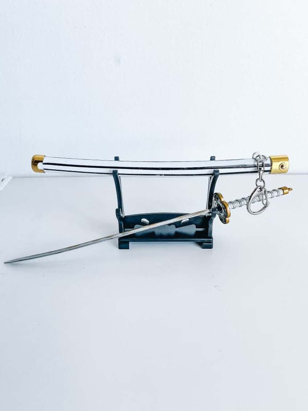 Zenitsu Keychain + Stand