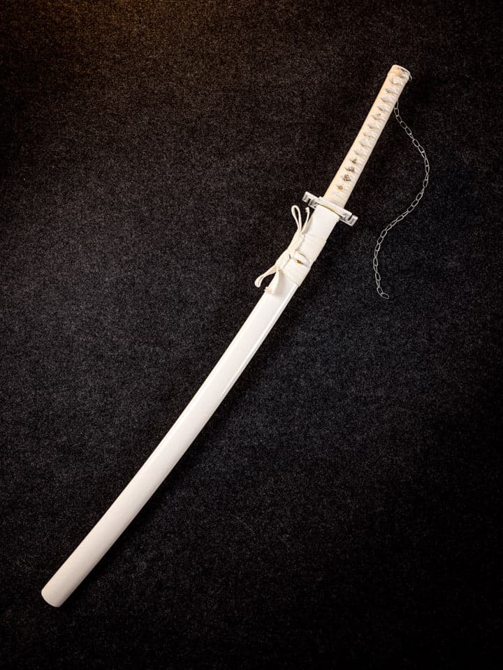 Battle-Ready White Ichigo Kurosaki Bankai Katana (SHARP)