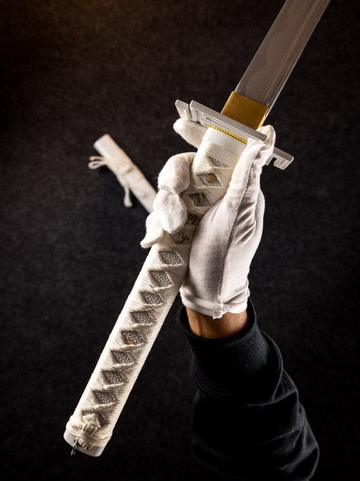 Battle-Ready White Ichigo Kurosaki Bankai Katana (SHARP)